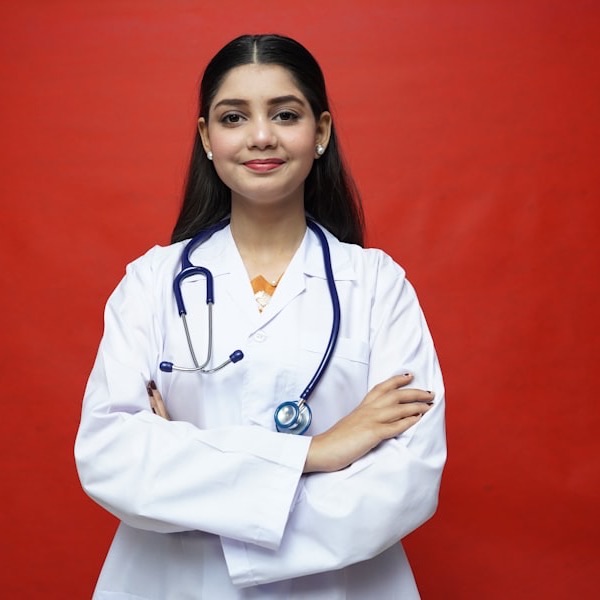 Dr Leena George